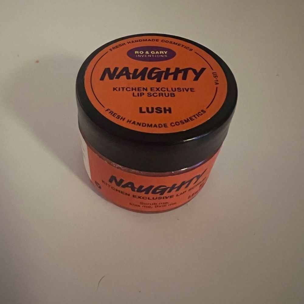 Lush Naughty Lip Scrub Kitchen Exclusive BRAND NEW